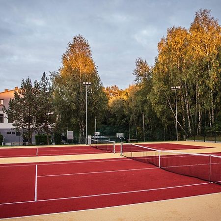 Pawilon Sportowo Turystyczny Kalwarianka Vandrarhem Kalwaria Zebrzydowska Exteriör bild