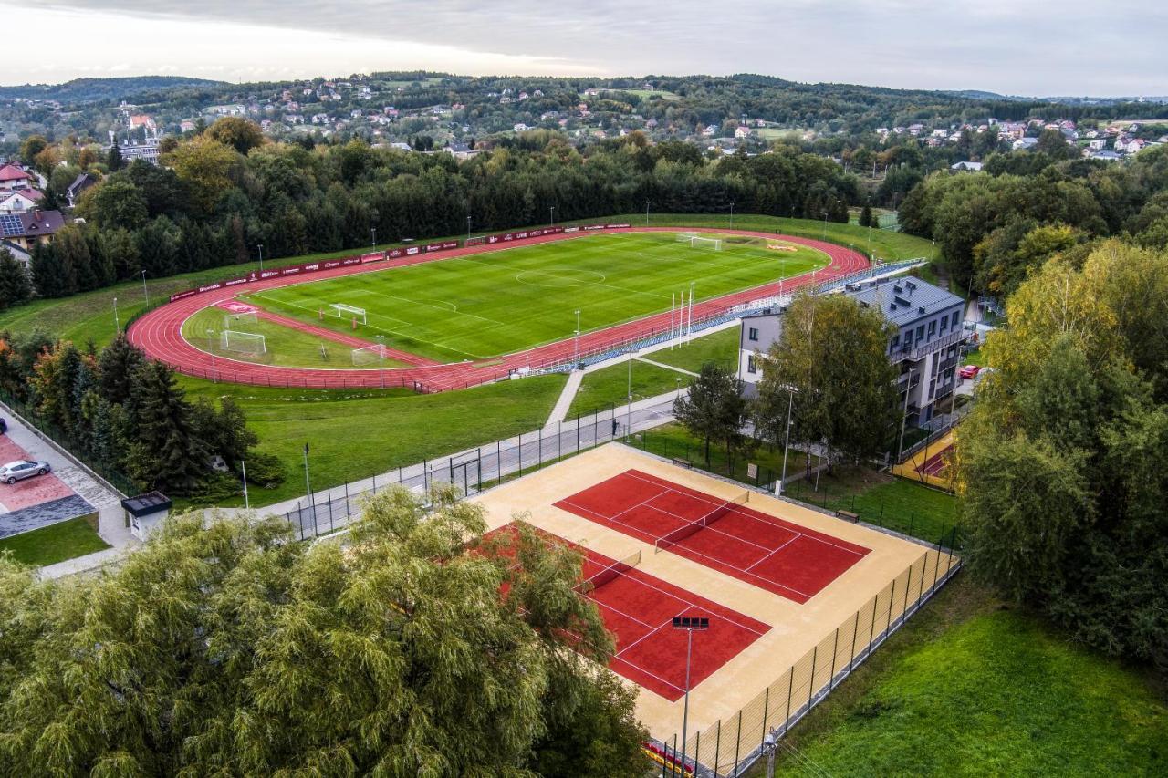 Pawilon Sportowo Turystyczny Kalwarianka Vandrarhem Kalwaria Zebrzydowska Exteriör bild