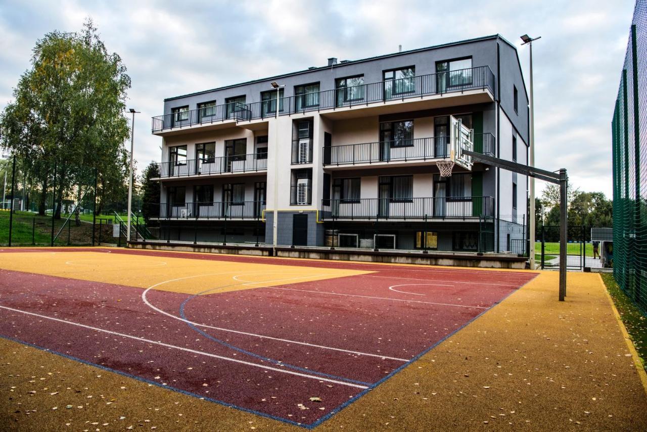 Pawilon Sportowo Turystyczny Kalwarianka Vandrarhem Kalwaria Zebrzydowska Exteriör bild